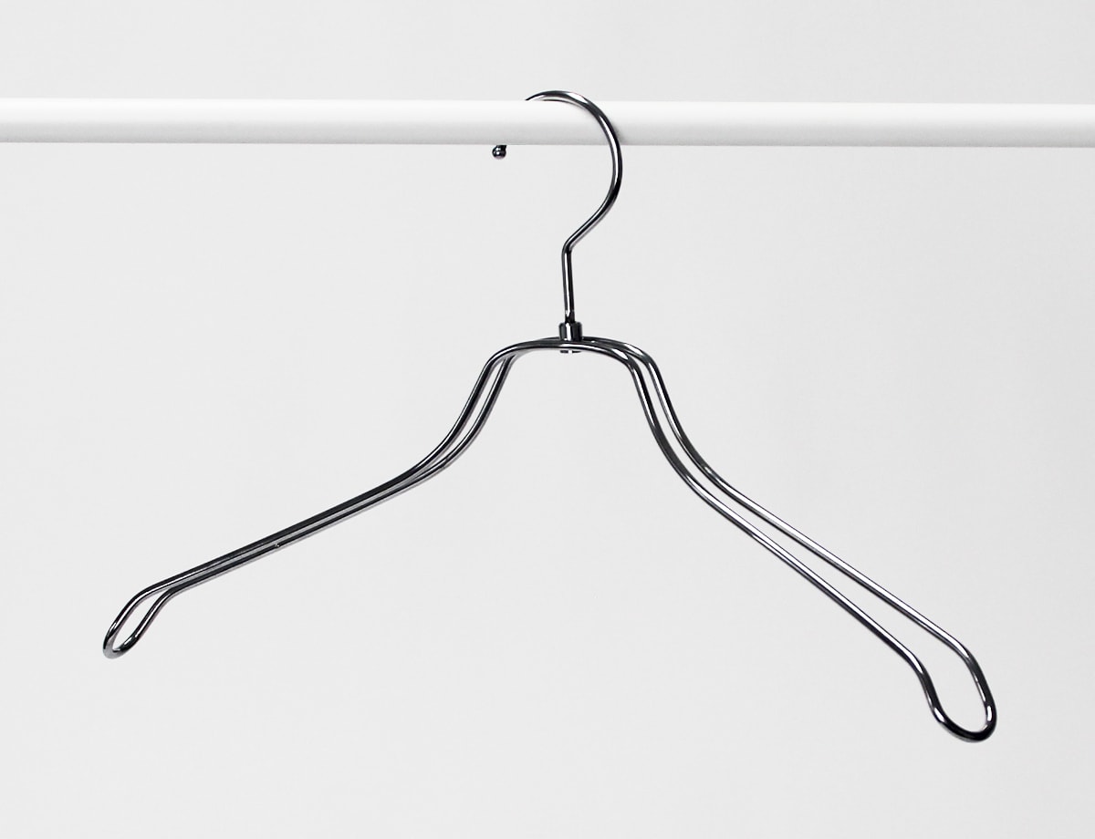 METAL HANGERS 1