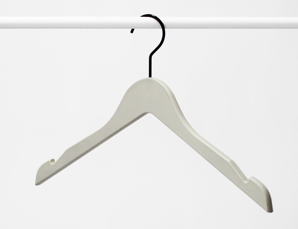 PLASTIC HANGERS 1