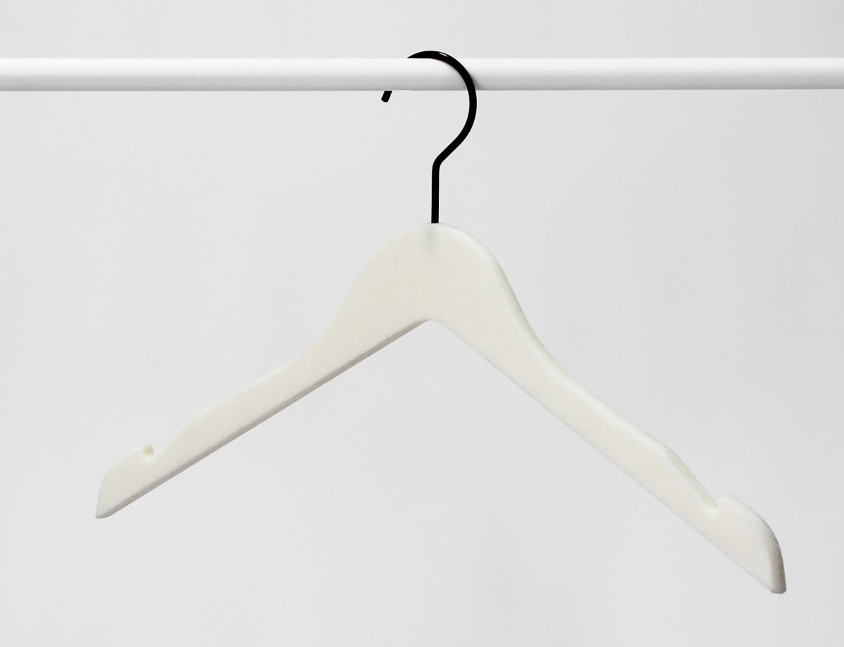 PLASTIC HANGERS 3